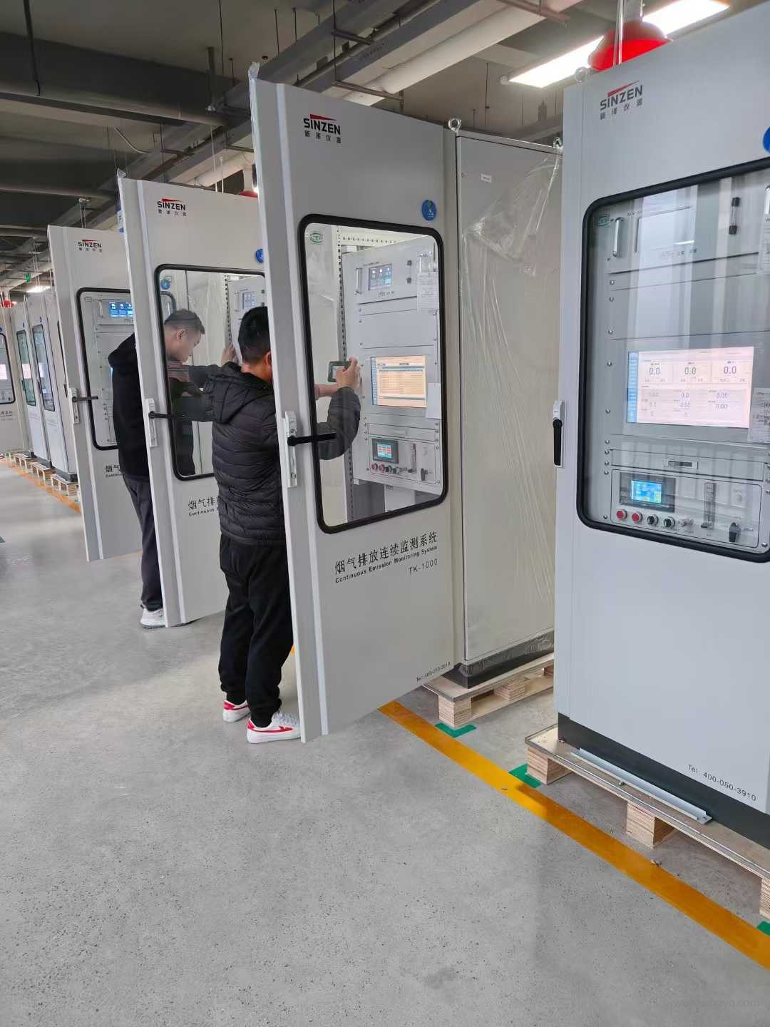 1736308176483705.jpg 煙氣在線監(jiān)測調試過程